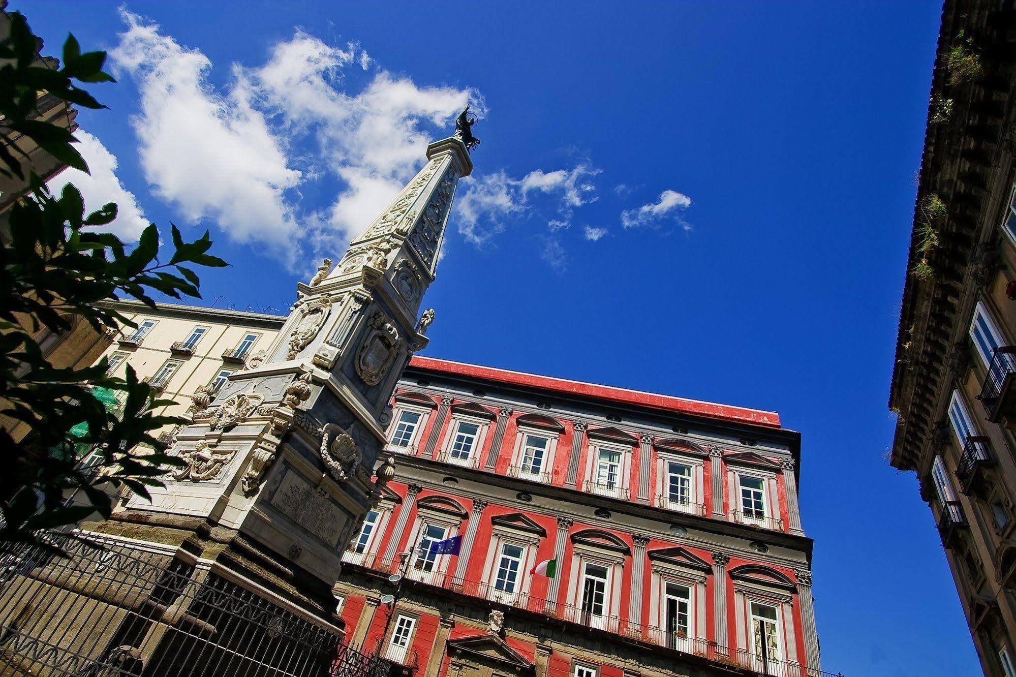Palazzo Riario Sforza Hotel Naples Exterior photo