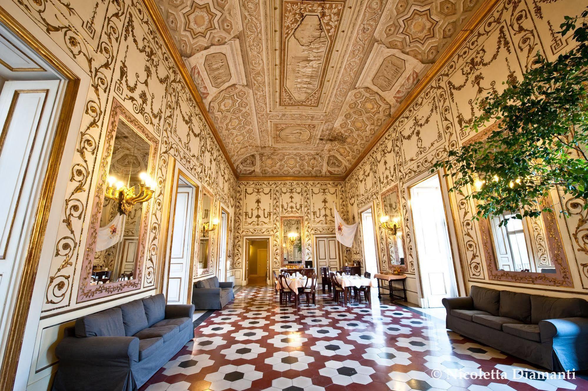 Palazzo Riario Sforza Hotel Naples Exterior photo